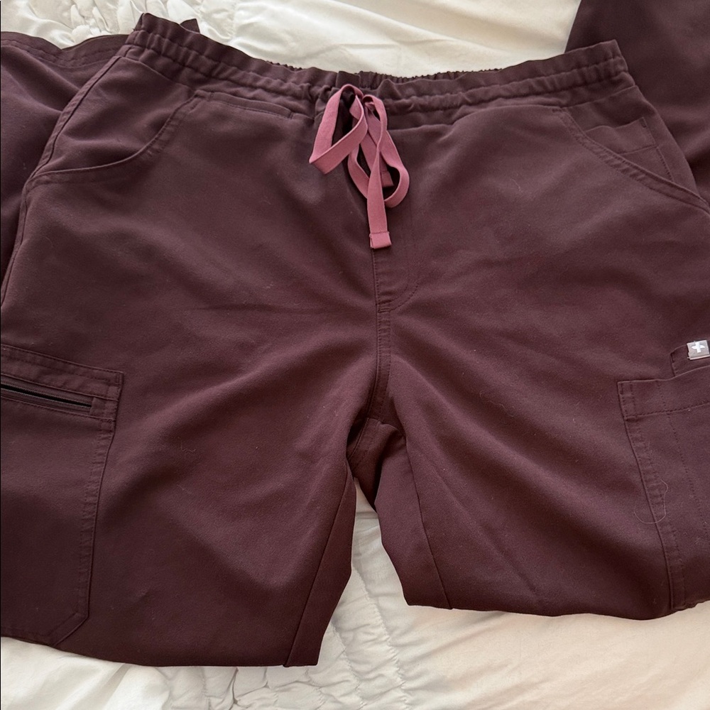 Figs Women’s Yola Scrub Pants, Expresso, MP